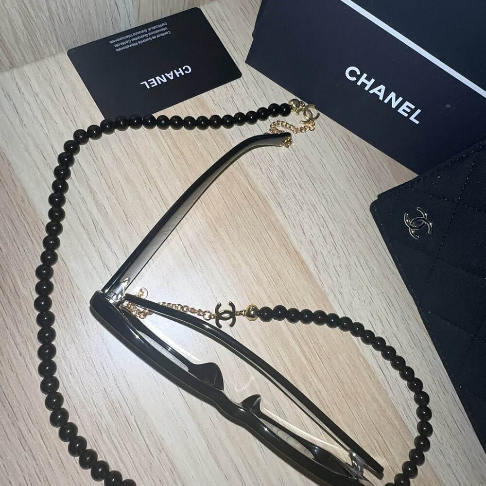CHANEL Acetate Rectangle 5488 Black Sunglasses (Pre-Owned) - Picture 2 of 5
